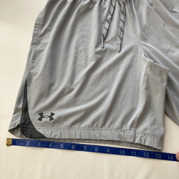 Under Armour Men’s Elevated Woven 2.0 Shorts 1362289 Light Gray Size XL Fitted - Picture 6 of 16